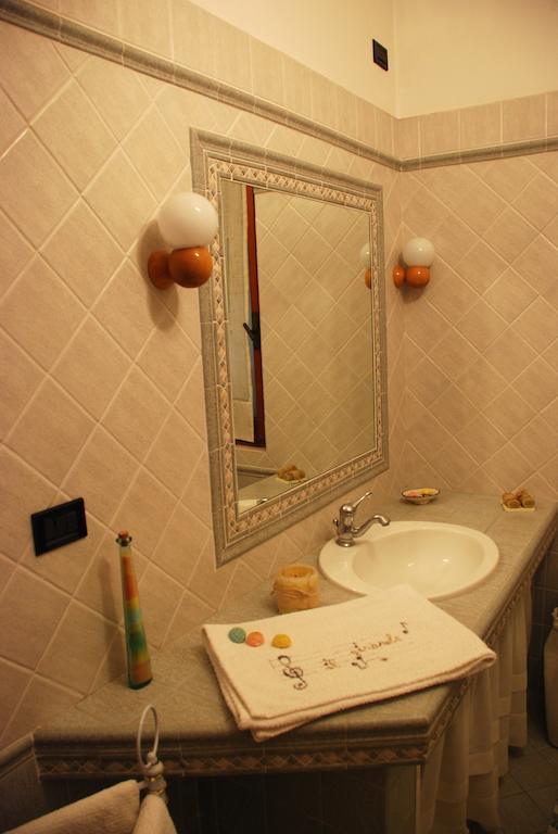 لامبوريتشو Bed And Breakfast Il Girasole الغرفة الصورة